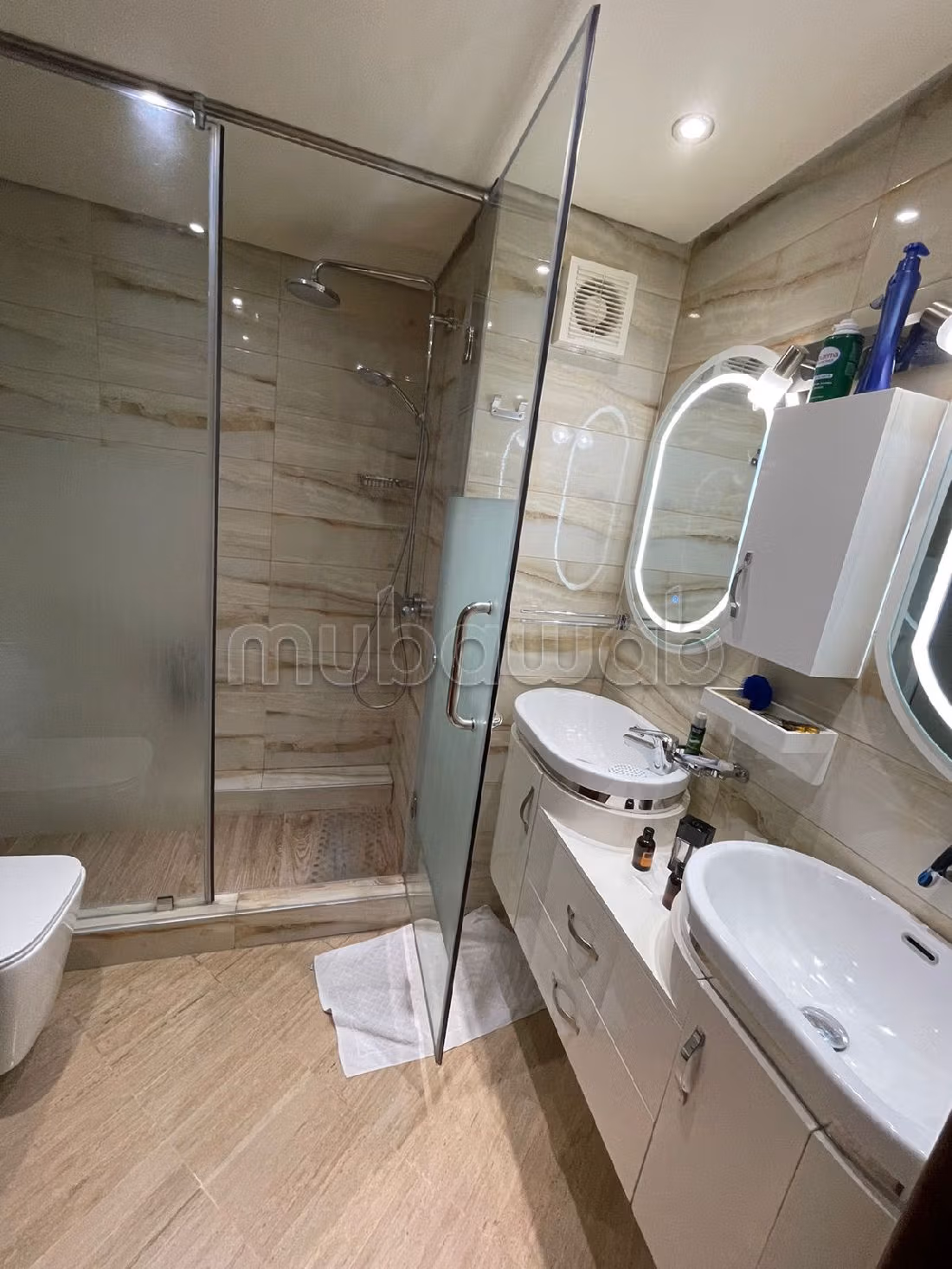 Grand appartement à vendre à triangle d'ore