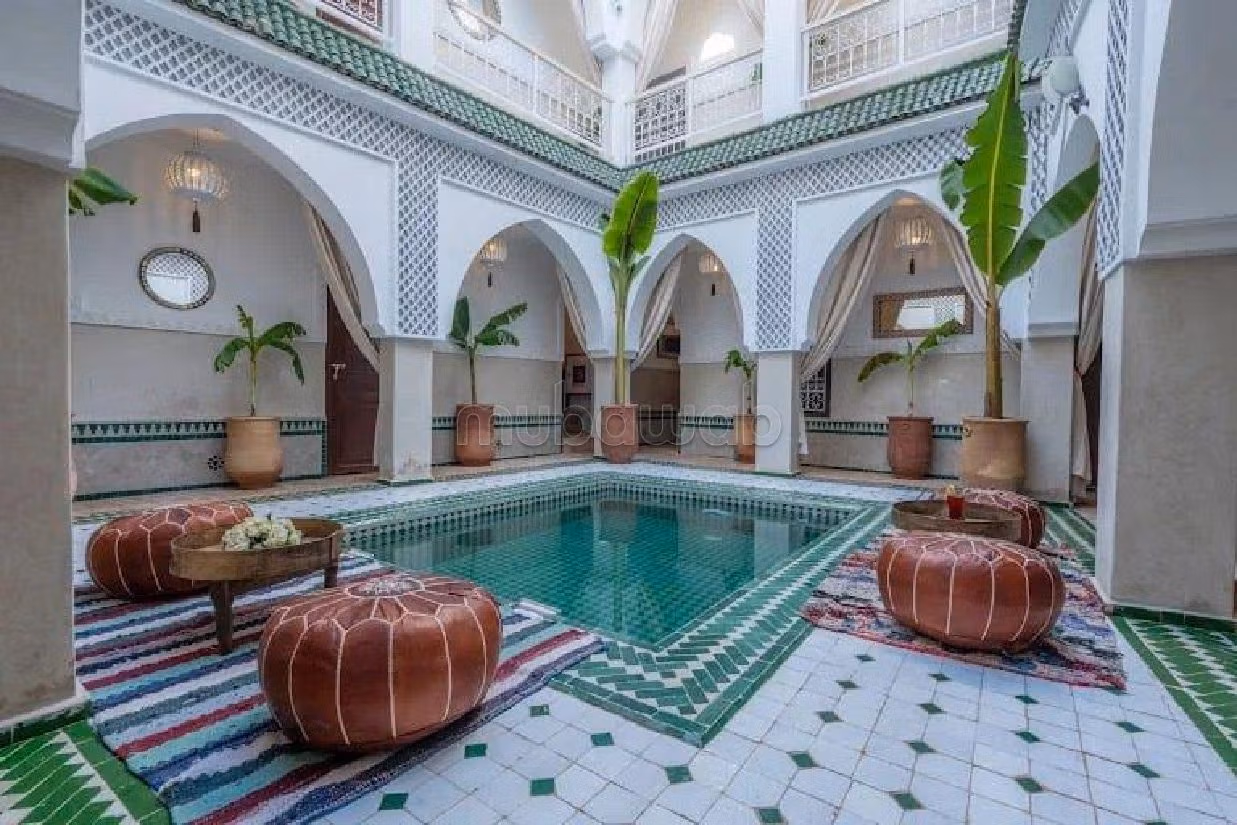 Superb riad for sale in Berrima. Area of 270 m². Carpark, Balcony