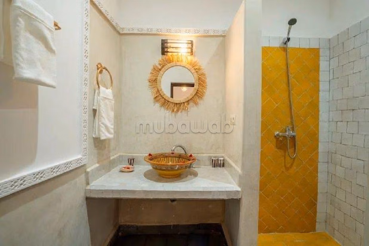 Superb riad for sale in Berrima. Area of 270 m². Carpark, Balcony