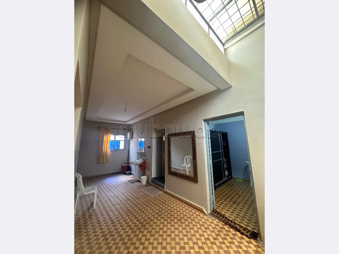 منزل جميل جدا للبيع ب سيدي يوسف بن علي. 7 قطع كبيرة. 