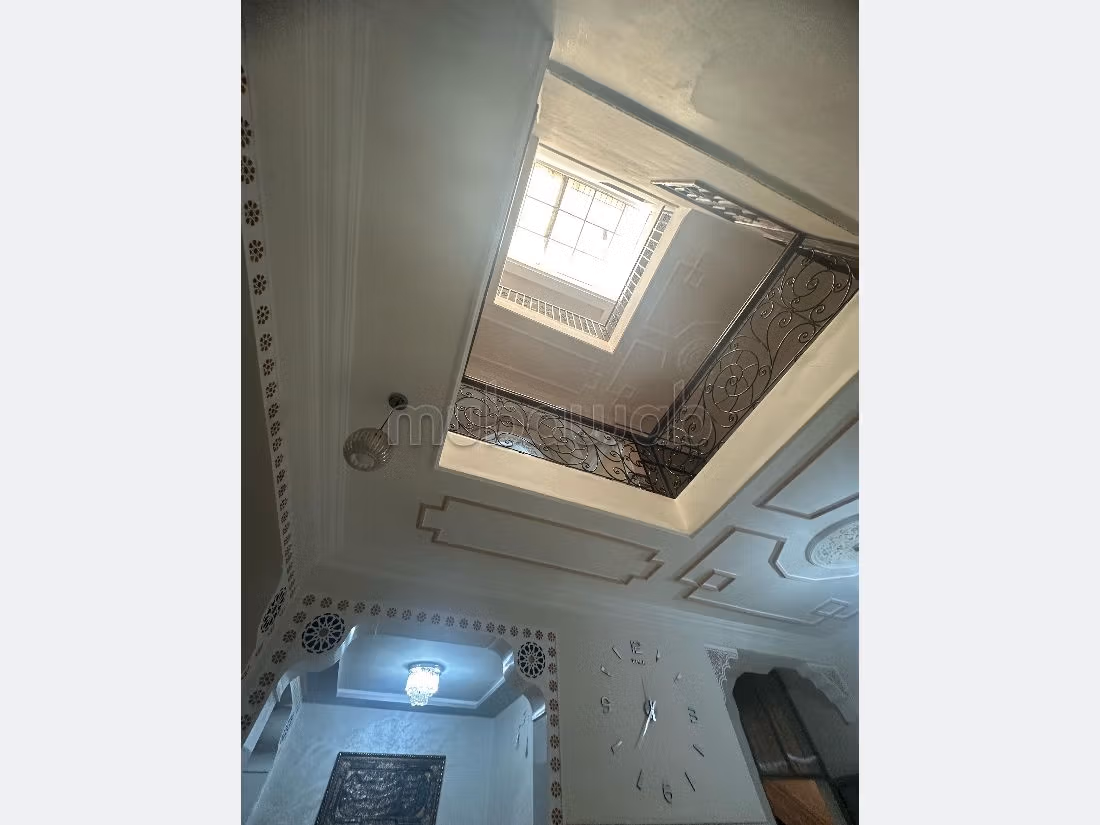 منزل جميل جدا للبيع ب سيدي يوسف بن علي. 7 قطع كبيرة. 