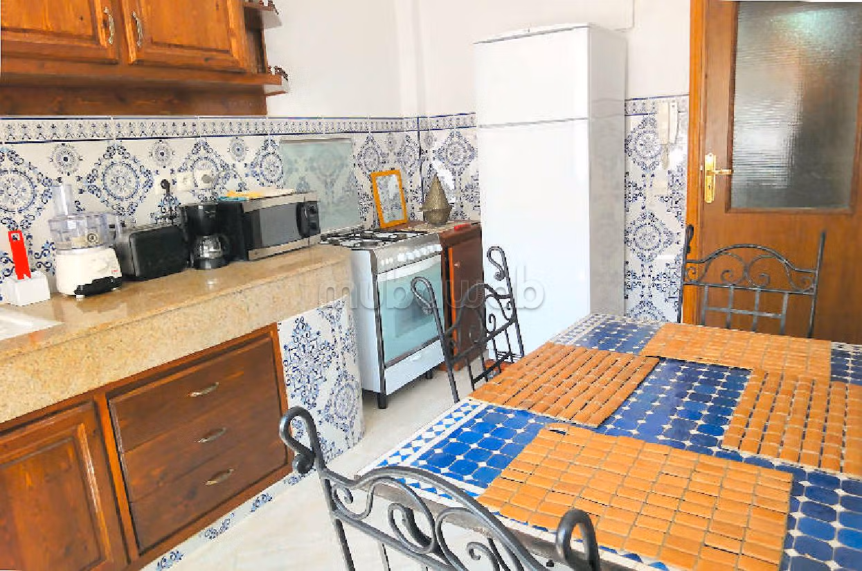 Koopappartementen in Centre ville. 3 Ruimtes. Gemeubileerd. 