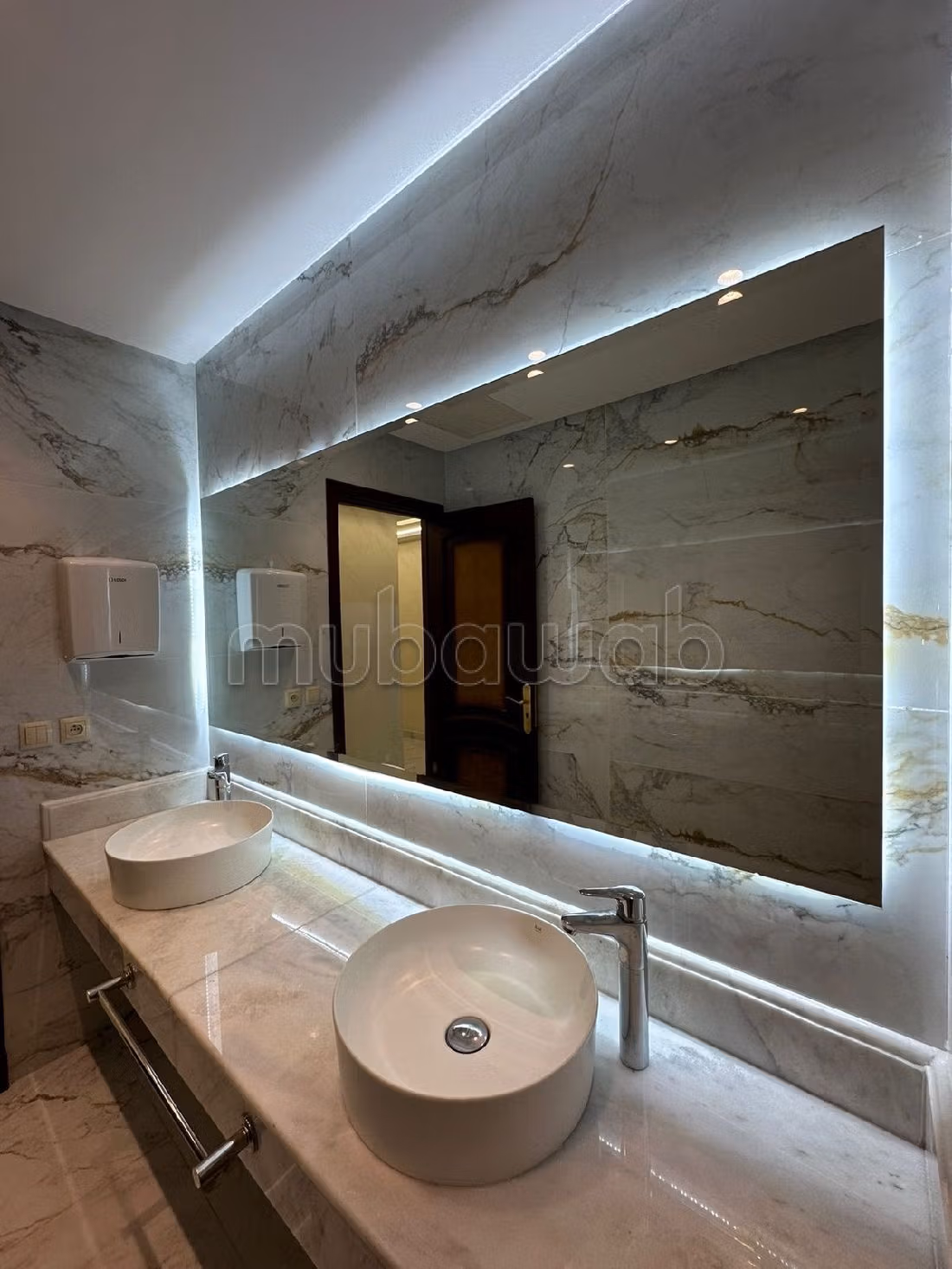 Appartement de luxe vide en location — 4