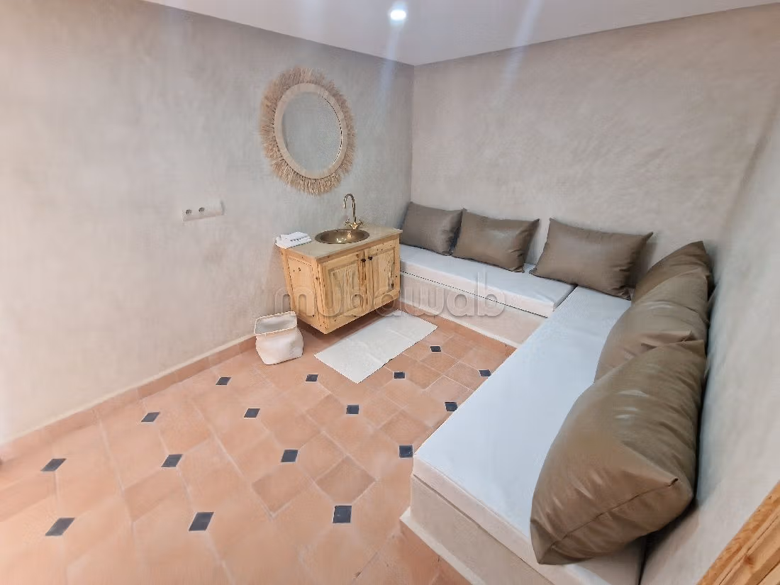 Nu kopen: villa's en luxe woningen in Route de Fez. 9 Slaapkamers. Volledig gemeubileerd