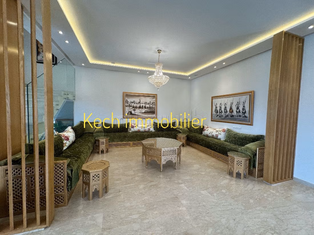 Villa's en luxe woningen beschikbaar in Route Casablanca. 4 Kamers. Gemeubileerd. 