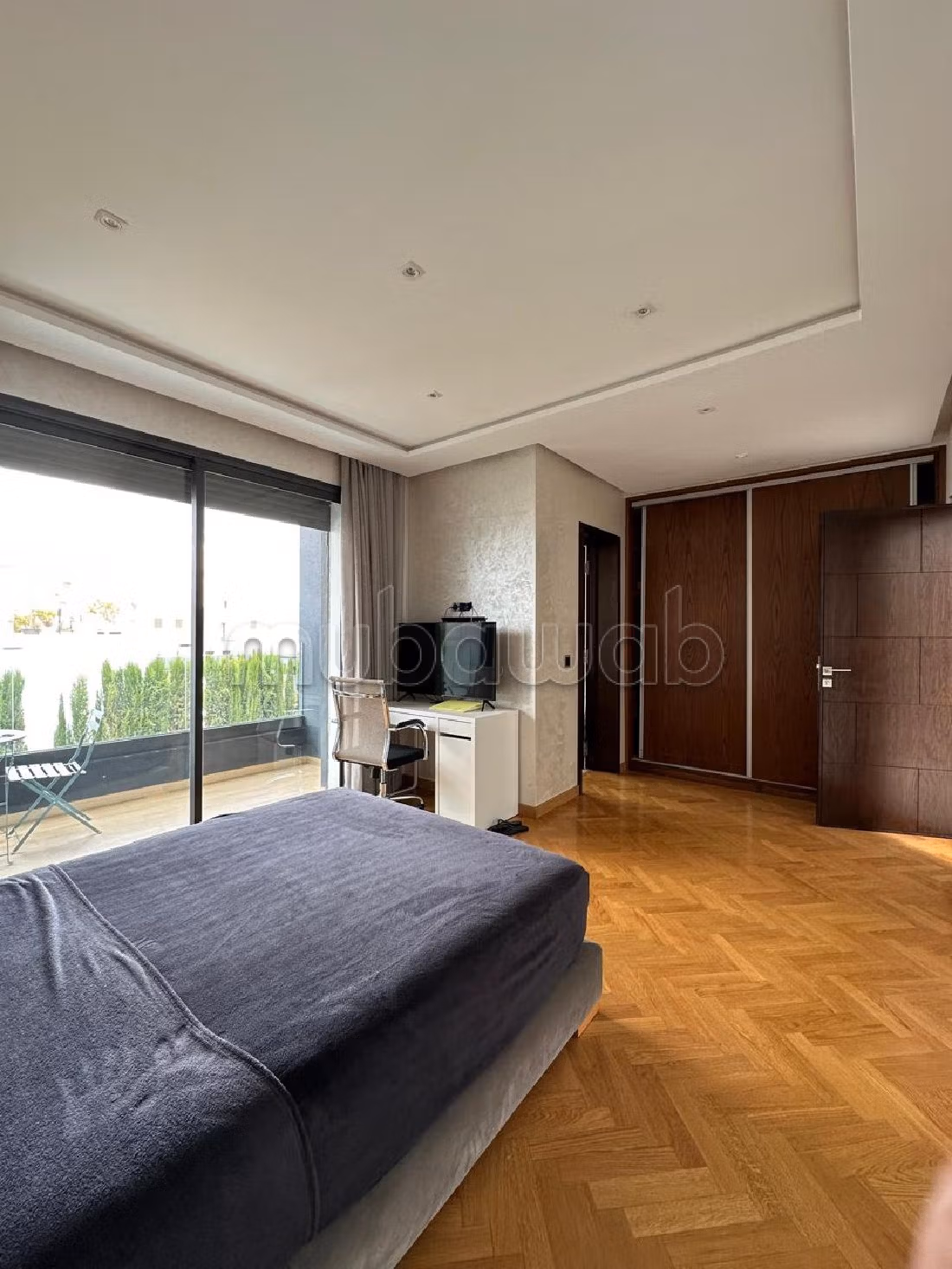 فيلا رائعة للبيع ببوسكورة. 4 غرف جميلة. الراحة مع مكيف الهواء و مدفأة. 