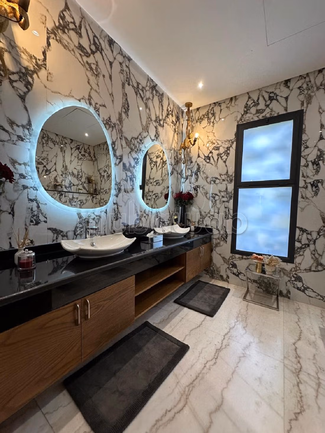 فيلا رائعة للبيع ببوسكورة. 4 غرف جميلة. الراحة مع مكيف الهواء و مدفأة. 