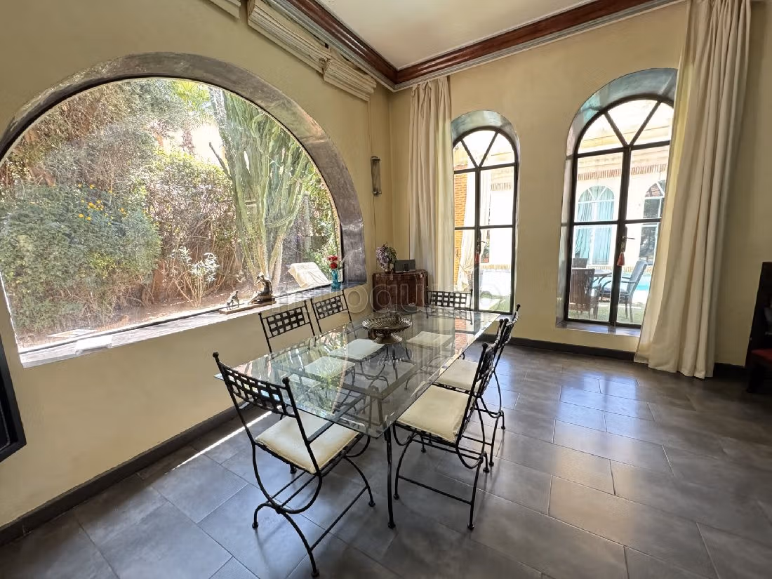 Villa de Luxe sur Golf Amelkis, Marrakech – Sans Vis à Vis, Piscine et 5 Suites