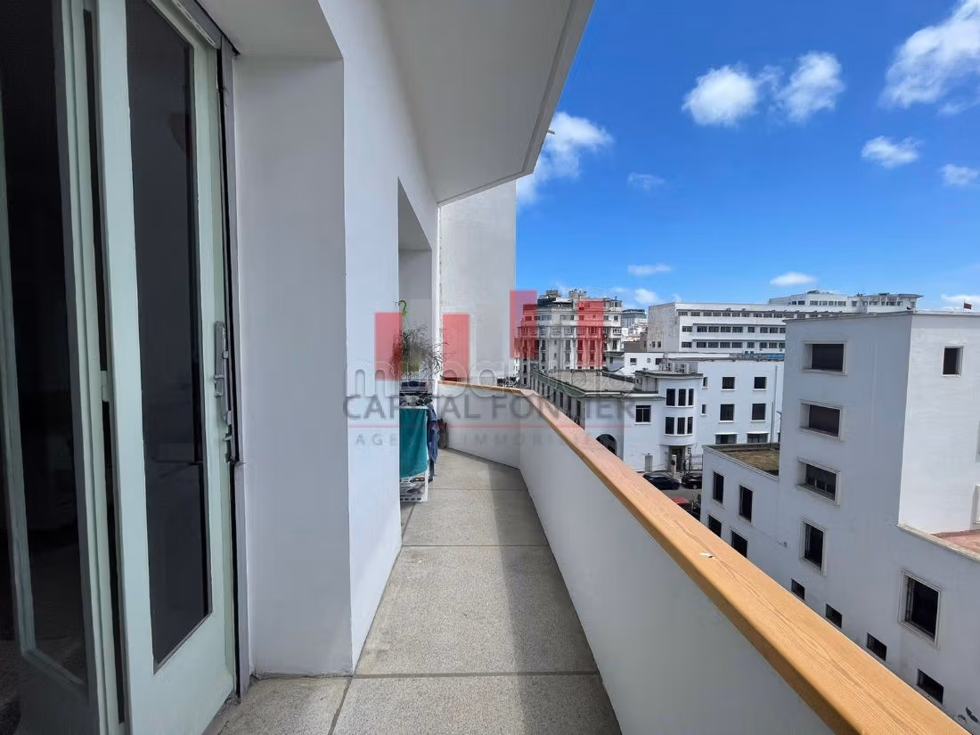 Affitta questo appartamento in centro città. Superficie di 120 m². Ben arredato