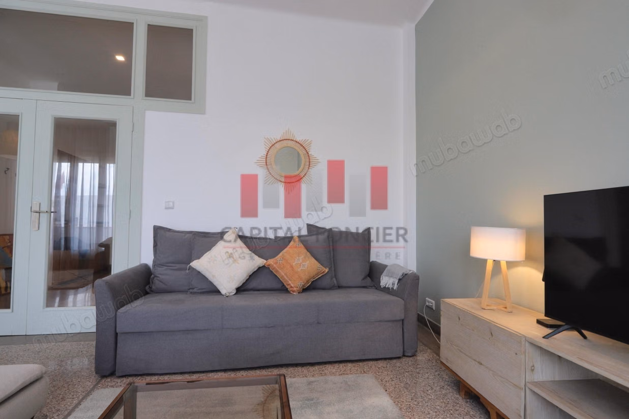 Très bel appartement en location en Centre Ville. 
1 belle chambre. 
Bien meublé