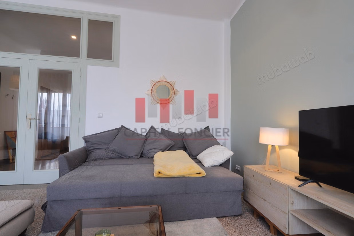 Très bel appartement en location en Centre Ville. 
1 belle chambre. 
Bien meublé