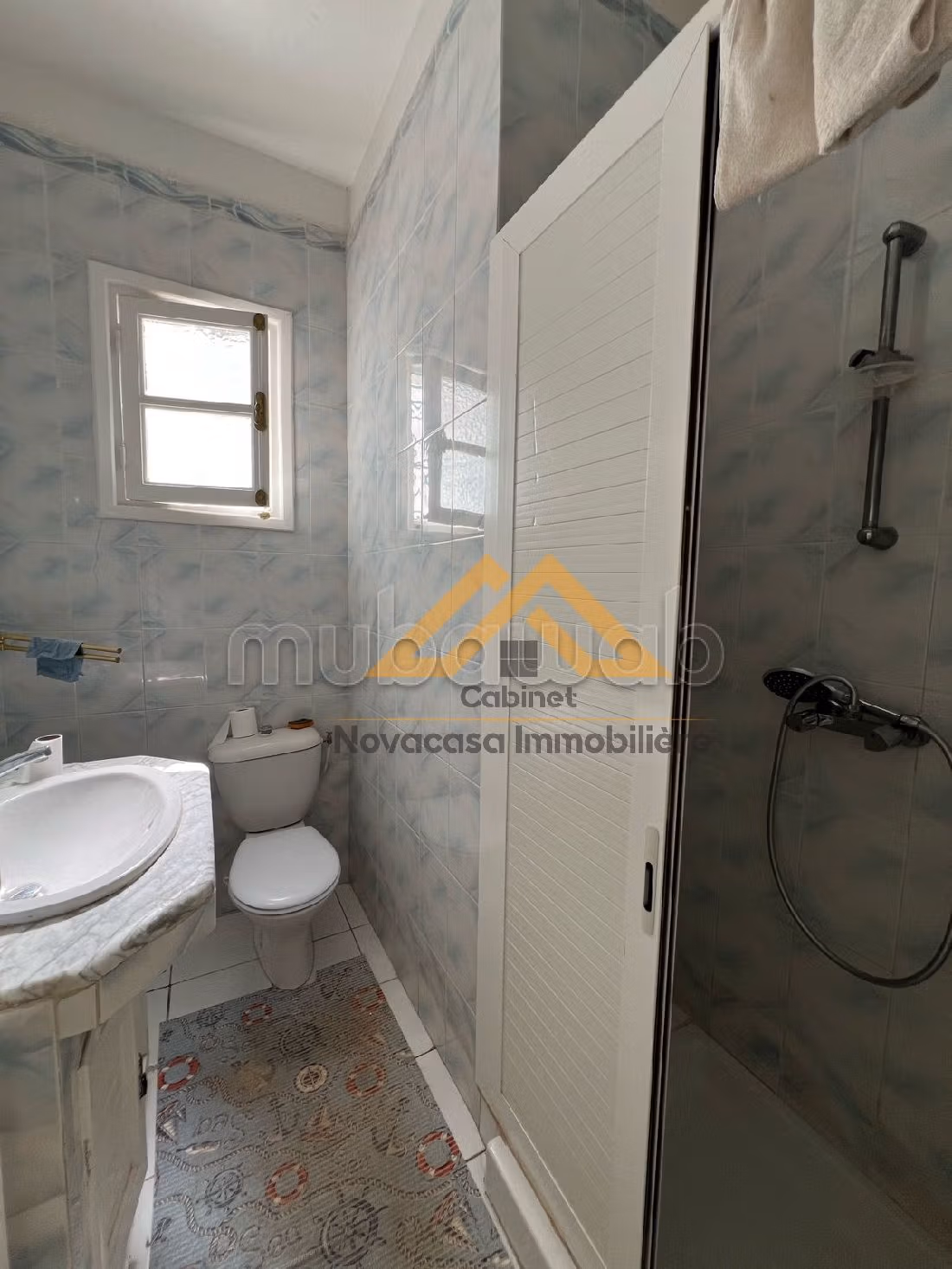 Luxury Villa for sale in Chott Meriem. 5 large living areas. Garden and terrace