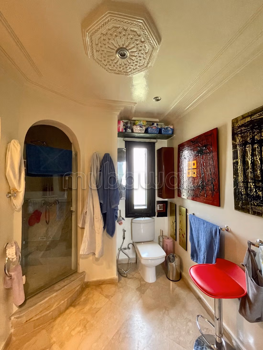 Luxury villa for sale in Ennakhil (Palmeraie). 4 beautiful rooms. Dressing room.