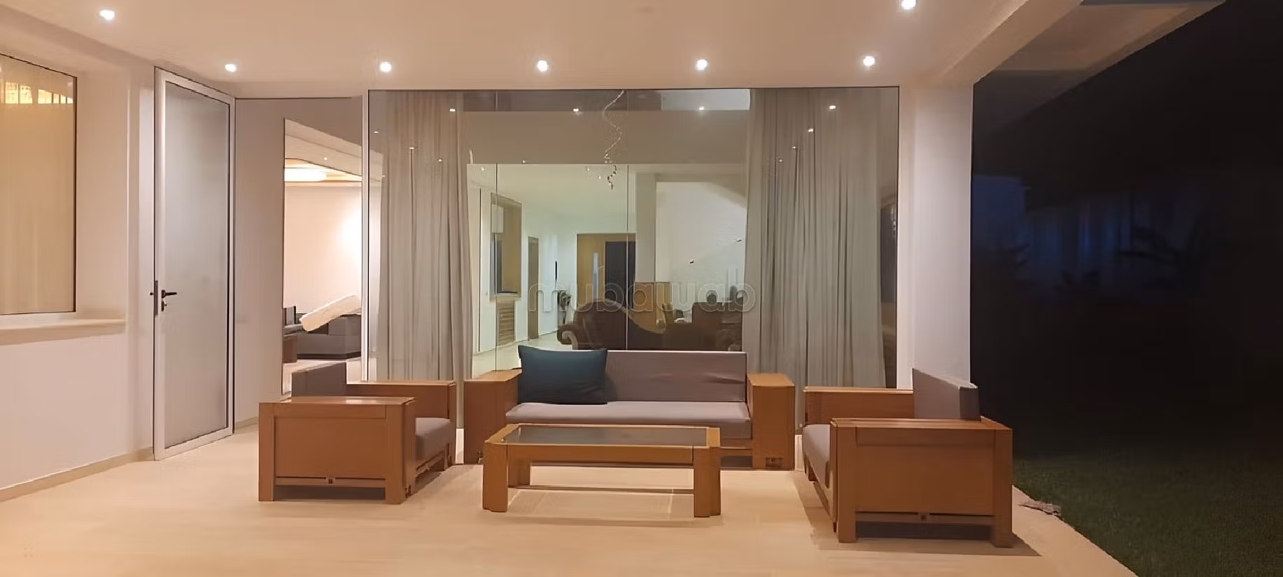 Villas y casas de lujo en alquiler. 4 habitaciones confortables. Piscina y aire condicionado