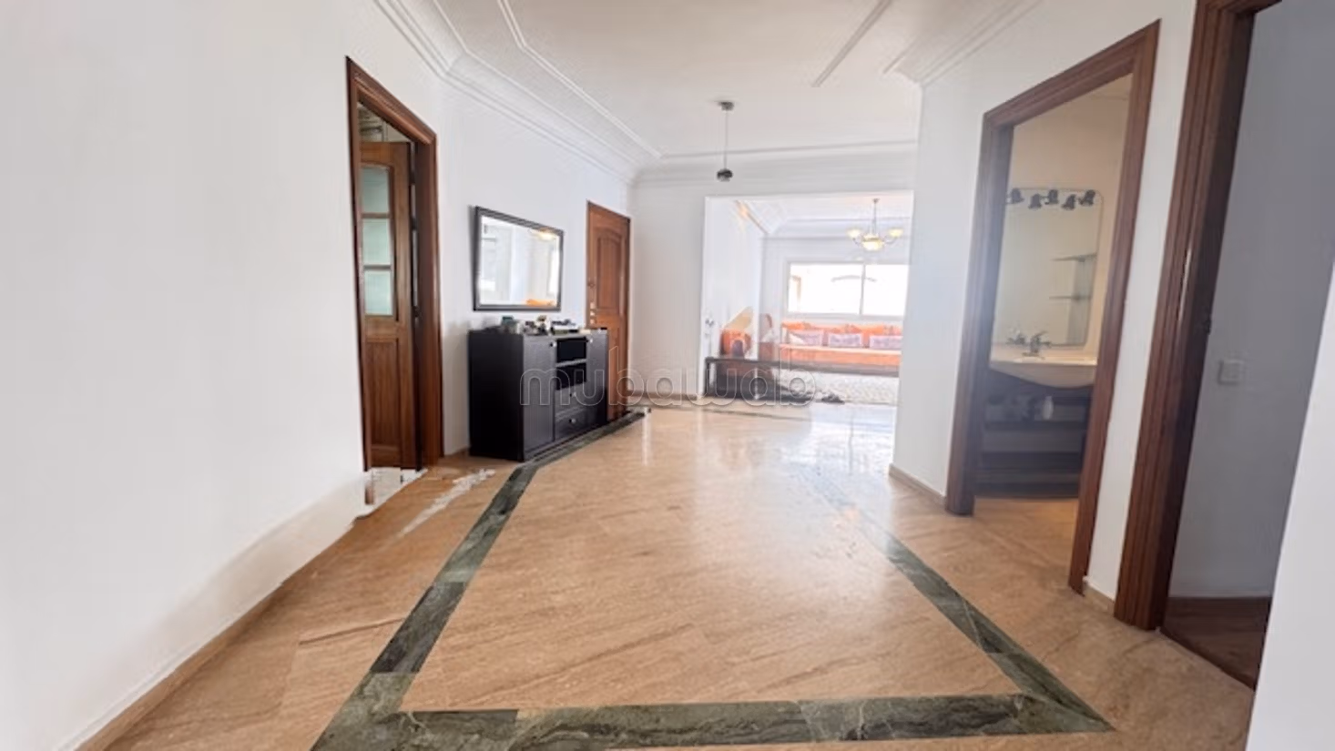 Appartement ensoleillé en hauteur — 3