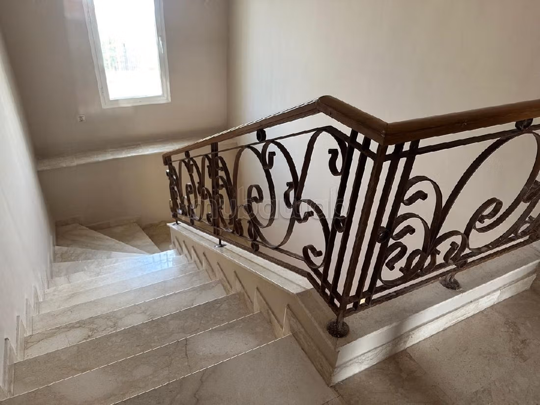 Luxury Villa for rent in Ain Diab. Small area 400 m². Swimming pool. 