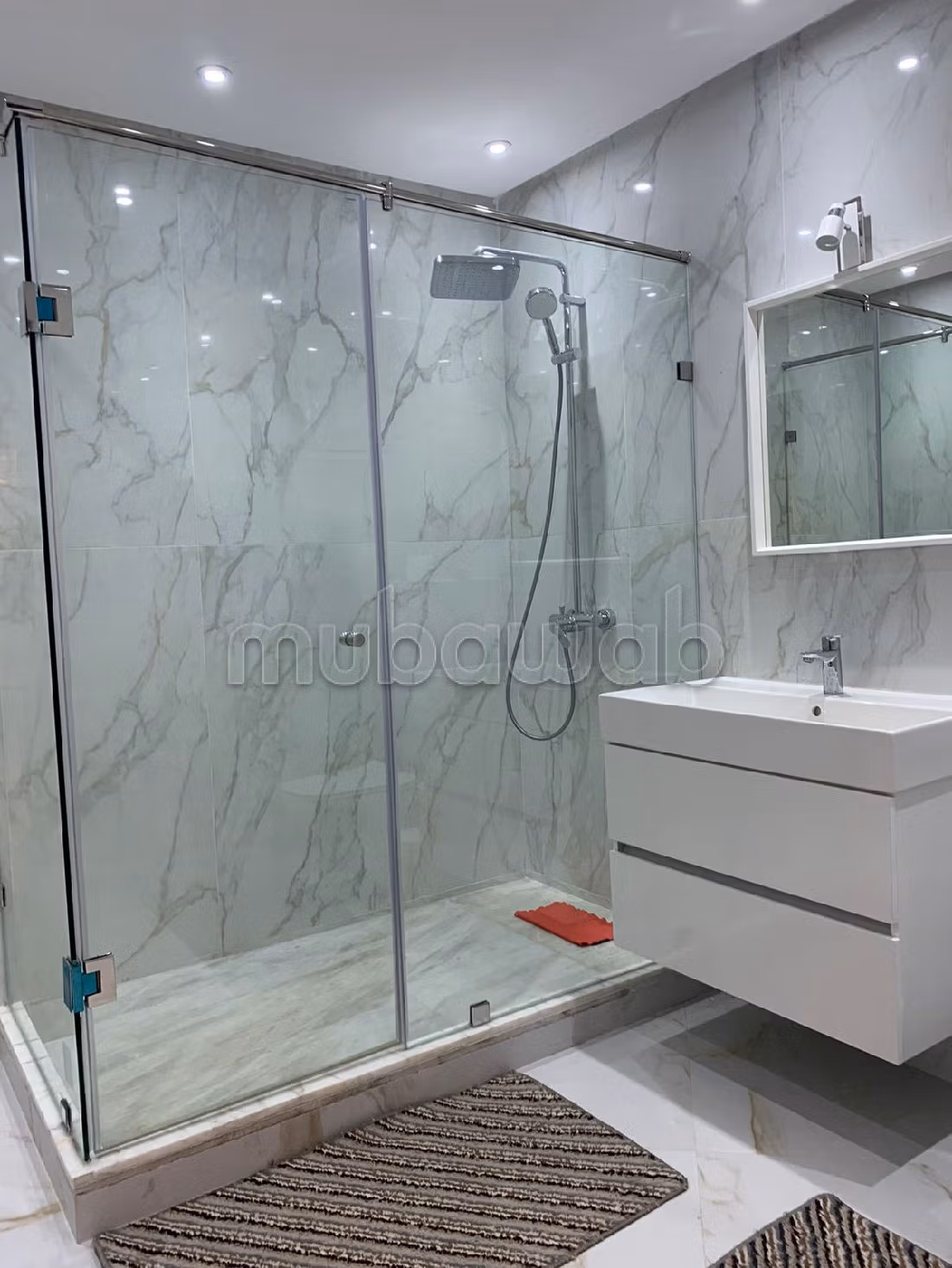 شقة رائعة للإيجار براسين. 3 قطع كبيرة. مفروشة