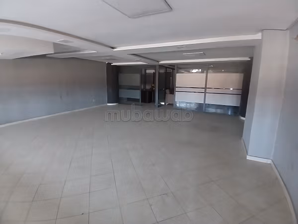 Local à louer sur Avenue Mly Abdellah de 166m²