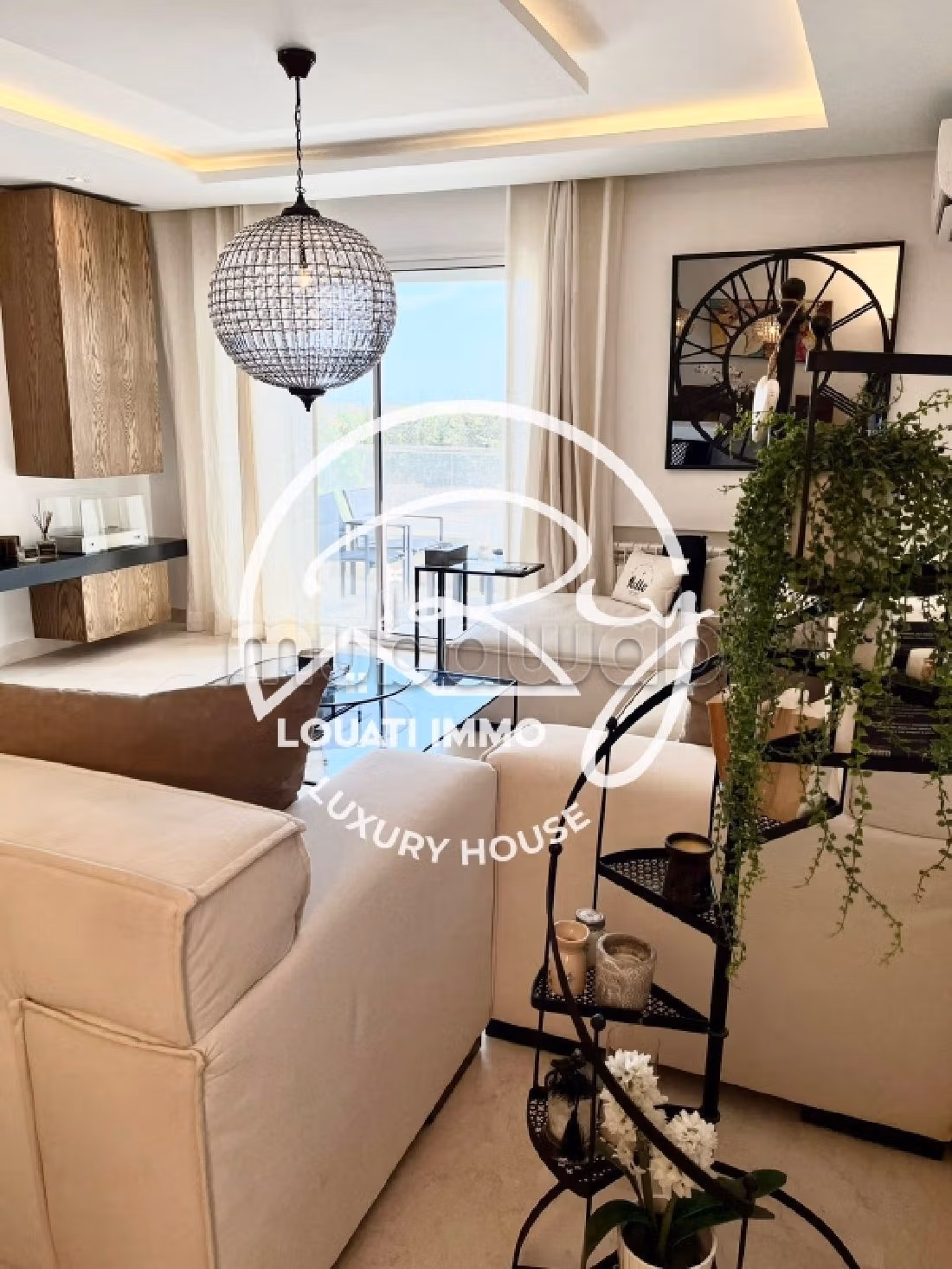 Beautiful apartment for sale in Chotrana 1. Area of 155 m². Reinforced door and central heating
