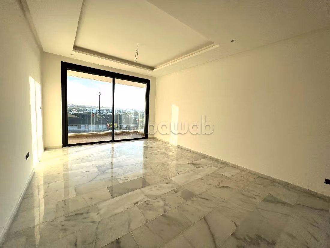 شقة رائعة للايجار ببوسكورة. المساحة 54 م². خدمة البواب ، حمام سباحة جميل. 