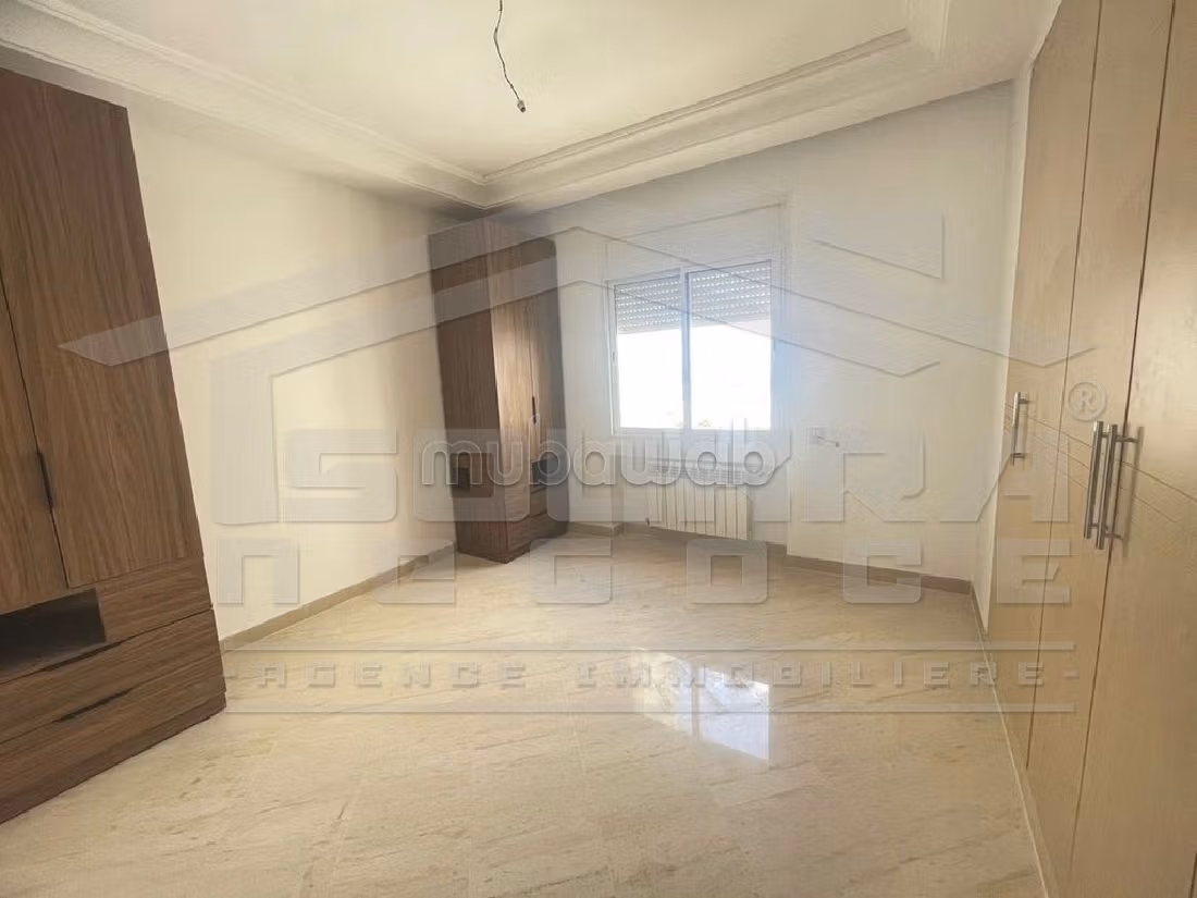 À vendre bel appartemet neuf s3 à gammarth