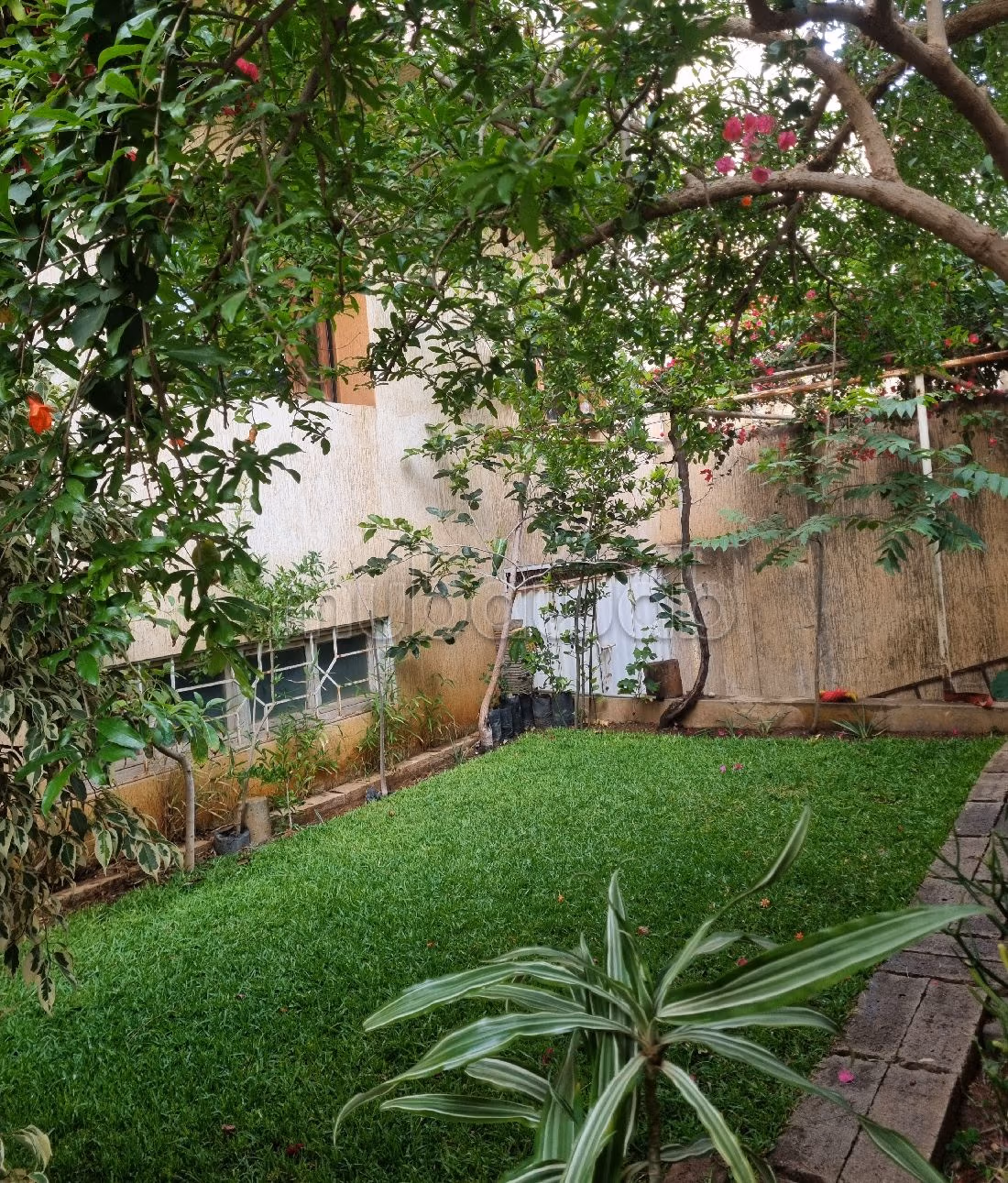 منزل ممتاز للبيع بسلا الجديدة. 8 غرف. شرفة وحديقة