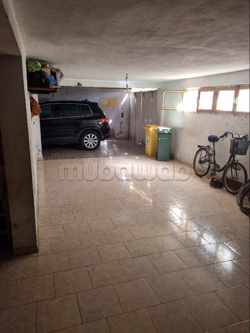 منزل ممتاز للبيع بسلا الجديدة. 8 غرف. شرفة وحديقة