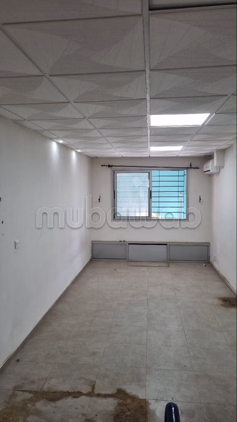 مكاتب ومحلات للبيع بسلا الجديدة. المساحة 50 م². 