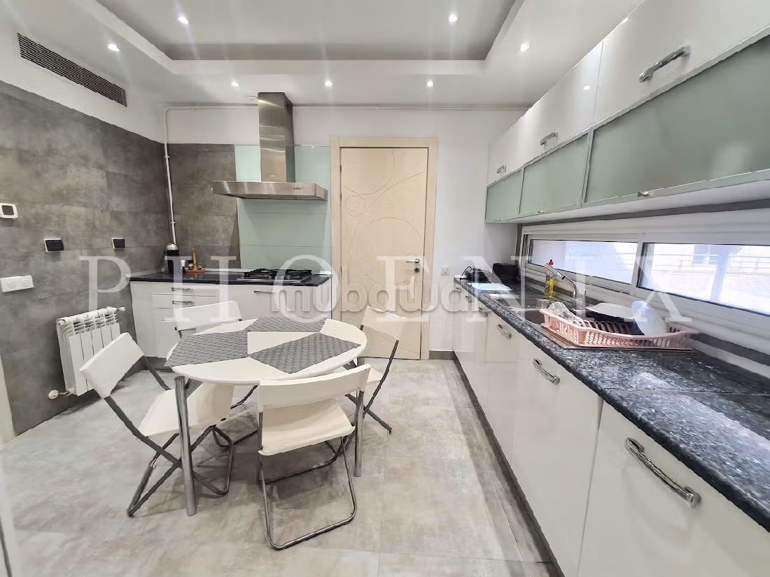 Lovely apartment for rent in Les Berges Du Lac 2. Small area 1 m². Storage unit. 