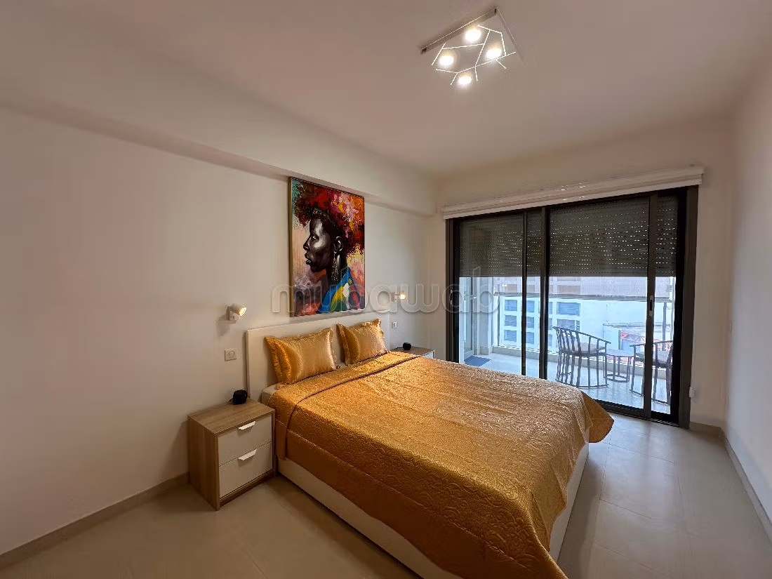 Appartements à louer à Talborjt. Superficie 100 m². Environnement calme avec vue sur la montagne, fenêtre double vitrage