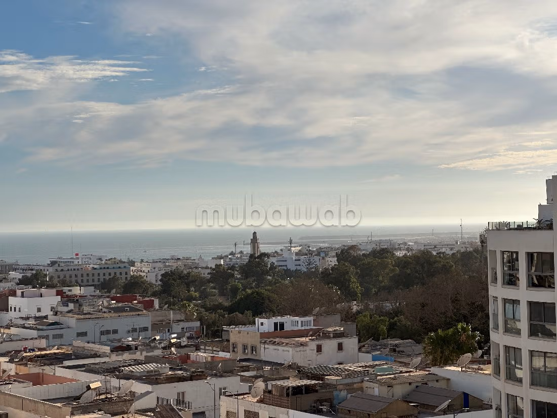 Appartements à louer à Talborjt. Superficie 100 m². Environnement calme avec vue sur la montagne, fenêtre double vitrage
