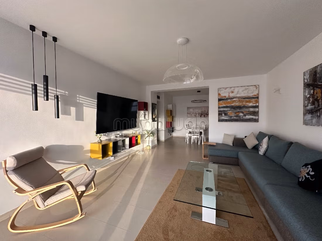 Appartements à louer à Talborjt. Superficie 100 m². Environnement calme avec vue sur la montagne, fenêtre double vitrage