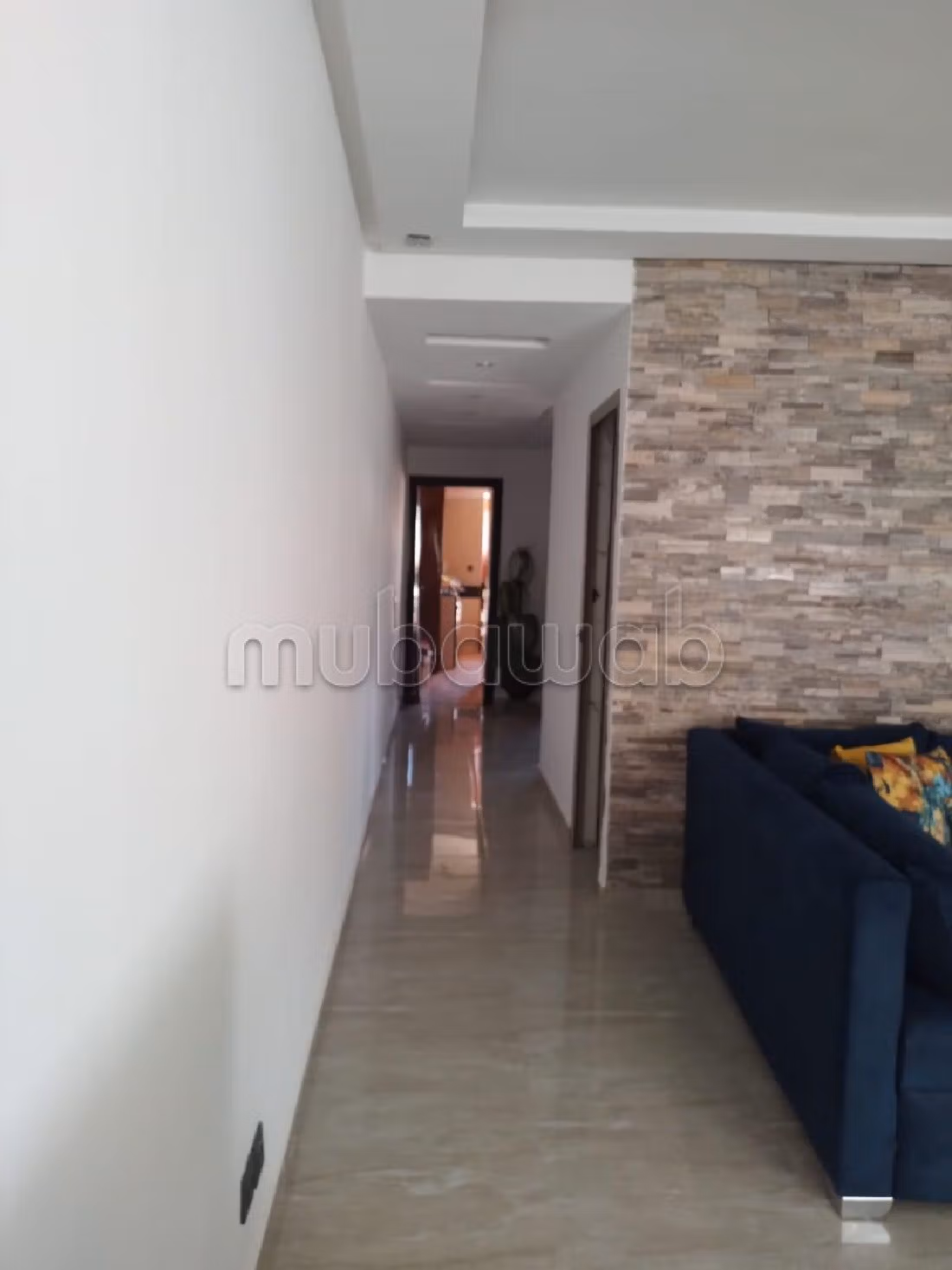 Appartementen te koop in CIL (Hay Salam). 3 Ruimtes. Traditionele, Marokkaanse woonkamer en satellietschotel. 