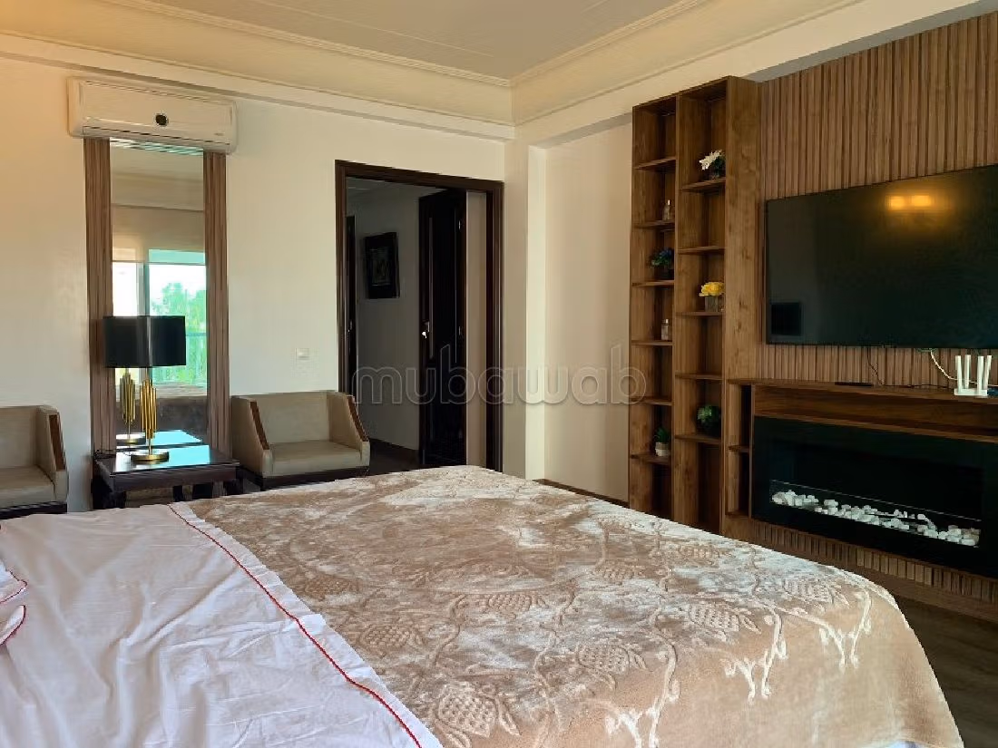 Apartment for rent in Racine Extension. Area of 300 m². Fully furnished. 