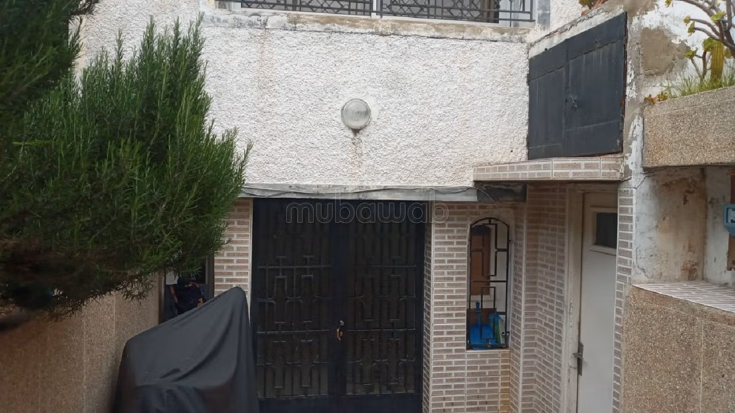 منزل فخم للبيع ب الحي الحسني. 3 قطع مريحة. مفروشة. 