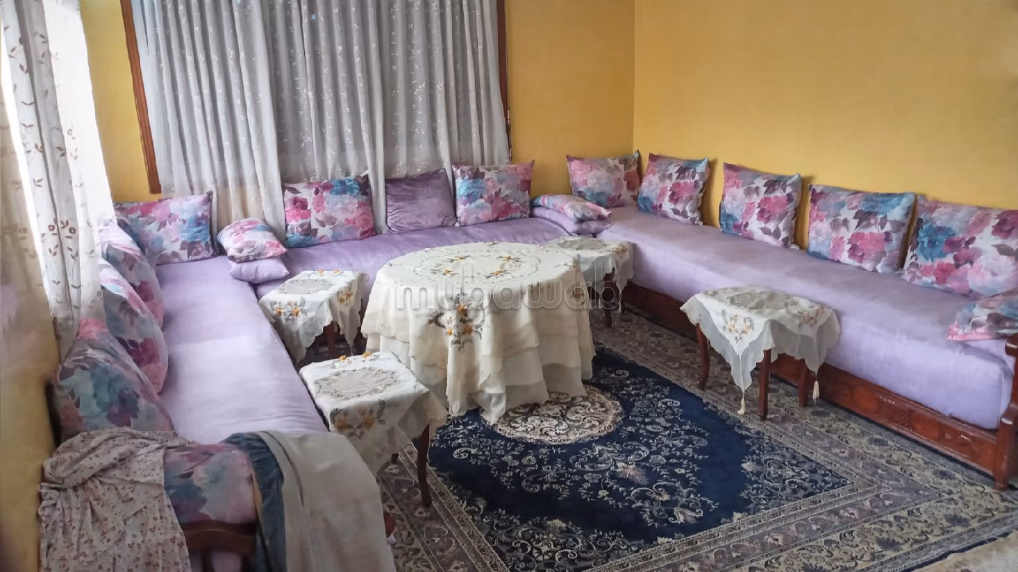 منزل فخم للبيع ب الحي الحسني. 3 قطع مريحة. مفروشة. 