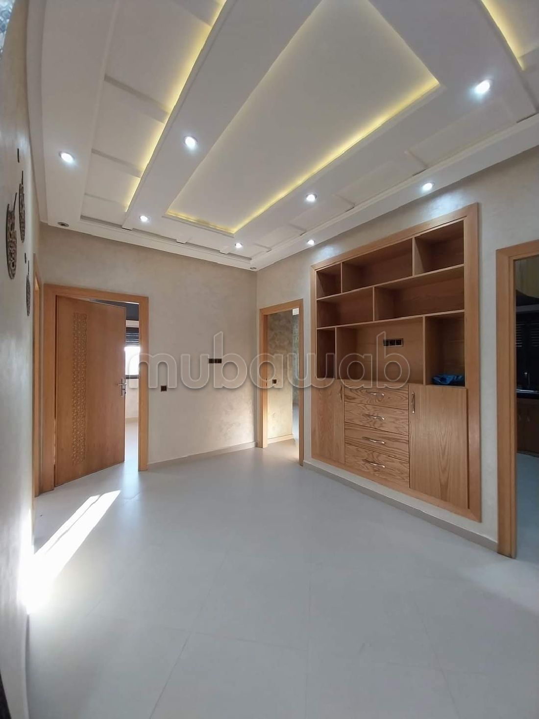 Rent this apartment in Maghrib Arabi. 3 beautiful rooms. Secured door