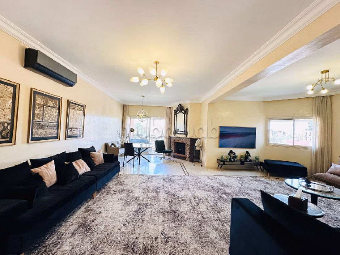 Affitto di uno splendido appartamento a Guéliz. 3 camere. arredato. 