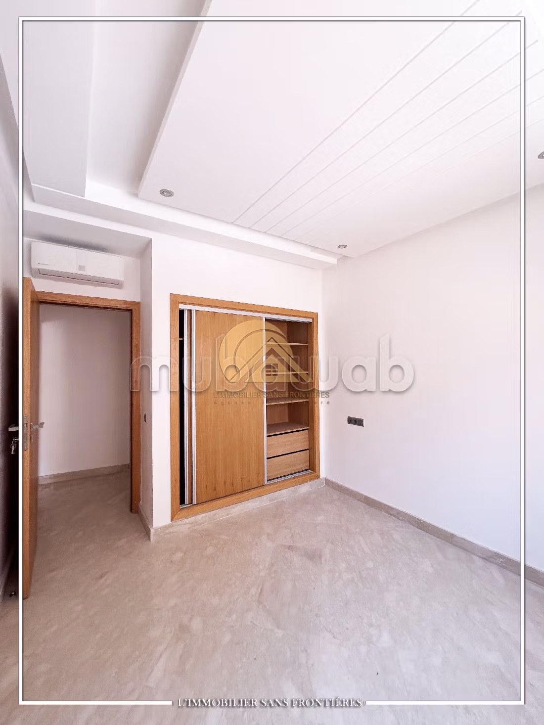 Appartement vide de 81m² à Louer, Victor Hugo
