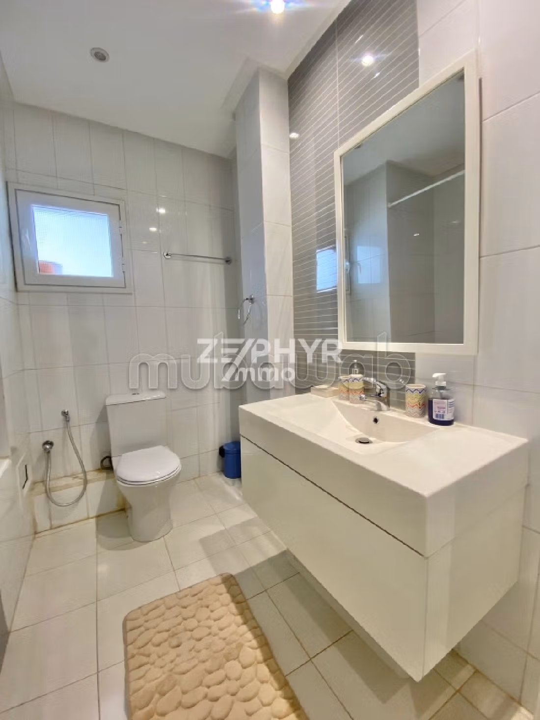 A louer un appartement S2 meublé à La Marsa