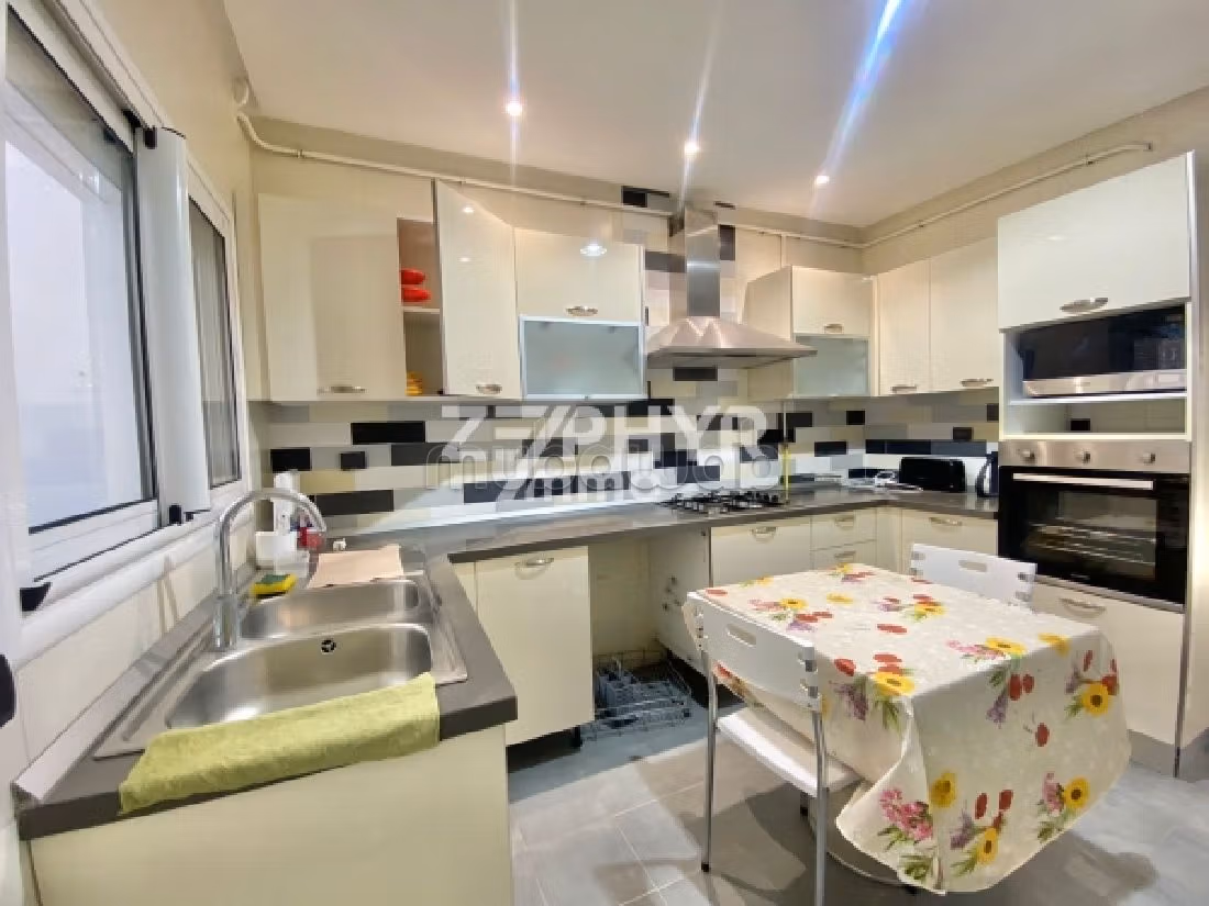 A louer un appartement S2 meublé à La Marsa