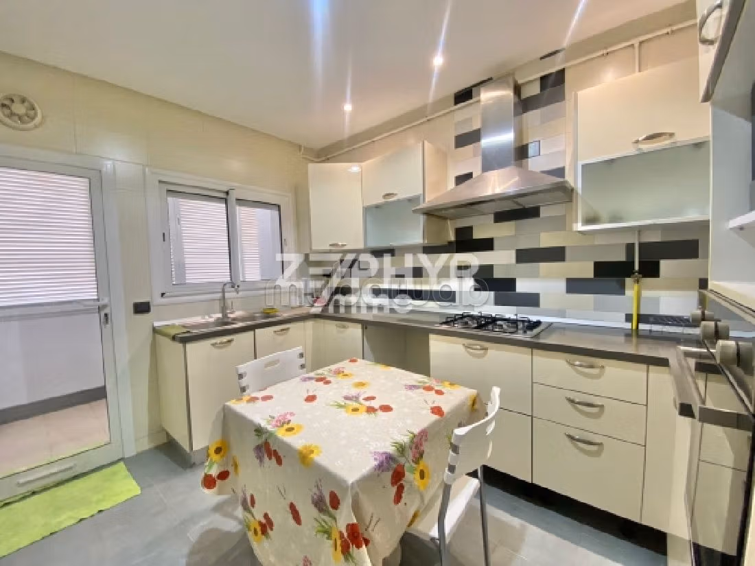 A louer un appartement S2 meublé à La Marsa