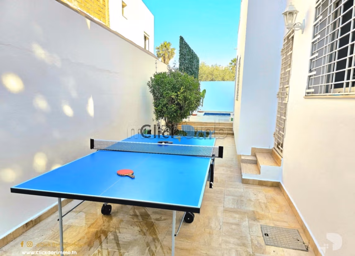 Villa avec piscine en S4 à Hammamet Nord