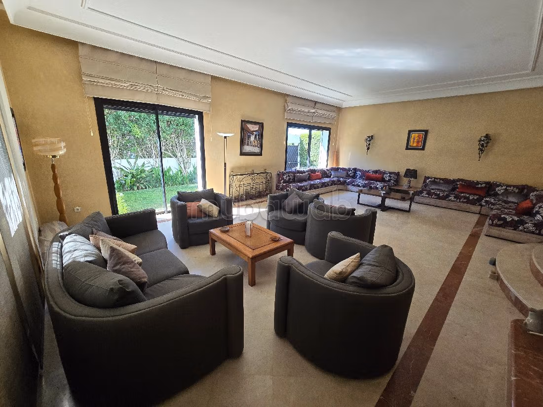 Nu te koop: villa's en luxe woningen in Harhoura. 4 Kamers. Volledig gemeubileerd