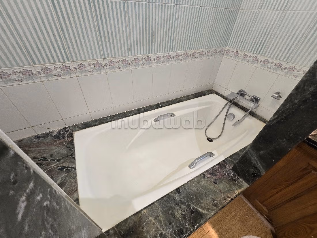 Nu te koop: villa's en luxe woningen in Harhoura. 4 Kamers. Volledig gemeubileerd