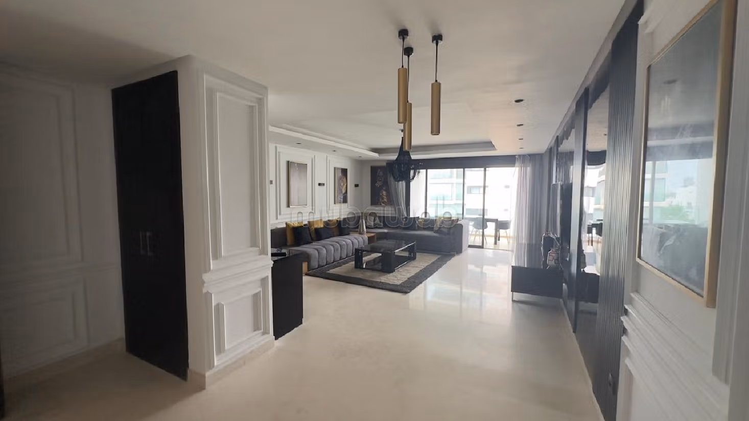 Affitto di uno splendido appartamento a Ain Diab. 4 locali spaziosi. Ammobiliato