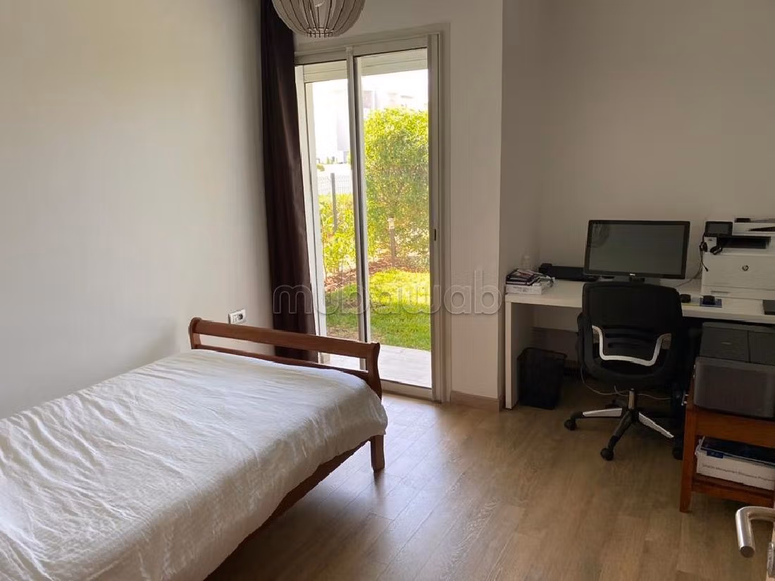 Affitta il tuo appartamento. 2 camere. 