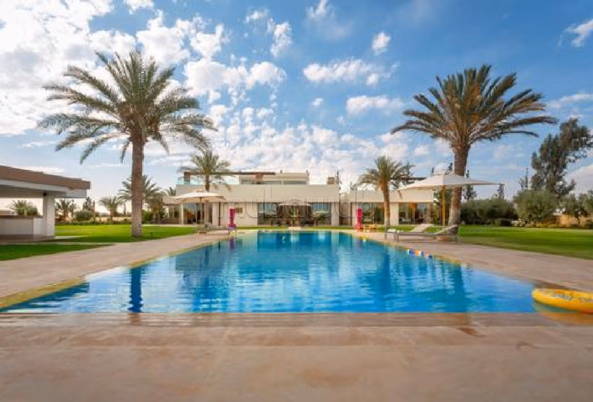 Villas y casas de lujo en alquiler en Route de l'Ourika. Pequeña superficie 400 m². Alquiler vacacional 1. 