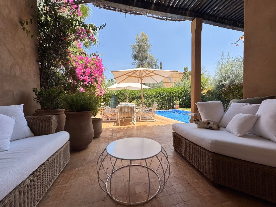 Eccezionale villa in vendita. Superficie di 230 m². Con camino e aria condizionata. 