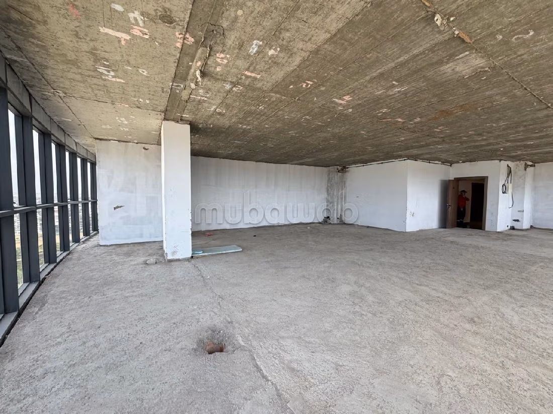 Nu te koop: kantoorruimte in Casablanca Finance City. Oppervlakte 564 m². Verstevigde deur en beveiligingssysteem. 